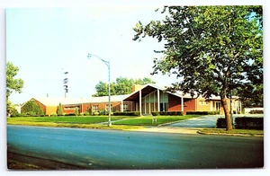Terre Indiana Callahan Funeral Home chrome postcard C943 - Picture 1 of 2
