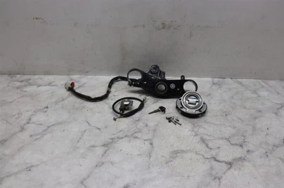 2007-2008 Yamaha YZF R1 Lock Set W/ Ignition Key Seat Lock Gas Cap - Image 1 of 4