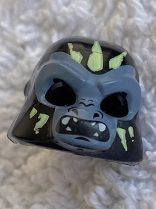 LEGO Black Headgear Mask Gorilla 13361pb01 loc031 loc035 loc068 loc050 - Picture 1 of 1