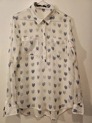 Leichte, Offwhite Bluse, bl. Herzmuster, S, gebr. LTB, Kragen, Knopfleiste. - Bild 1 von 4