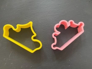 Disney Princess Crown Cookie Cutters X 2 - Picture 1 of 1
