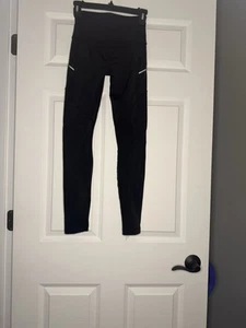 Lululemon Black Leggings With Zipper Pockets On Sides Size 2 - Picture 1 of 2