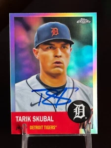 TARIK SKUBAL 2024 TOPPS CHROME LIVING SET #267 AUTOGRAPHED - Picture 1 of 2