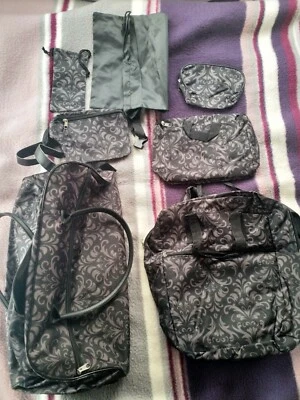 Reisetaschen set 7 teilig. NEU - Bild 1 von 4