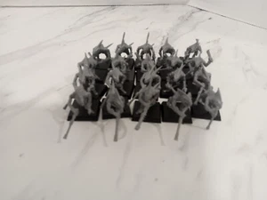 Warhammer Fantasy Lizardmen Army Skinks With Blowguns x20 - Plastic - Picture 1 of 3