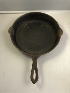 Vintage 1950s Unmarked Wagner Number 8 Skillet Needs To Be Seasoned Read! - Picture 1 of 16