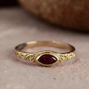 Anillo de propuesta de granate rojo diamante creado en laboratorio estilo Art Deco oro amarillo de 14 k FN - Imagen 1 de 12