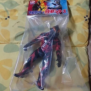 Bullmark Monster Series Sofubi Ultraman Belial Metallic 351420 - Picture 1 of 4