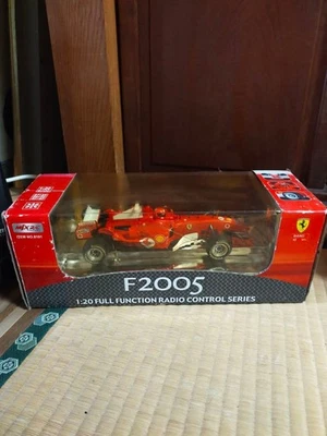 Auto radiocomandata Ferrari F1 F2005 1/20 quasi come nuova - Immagine 1 di 2
