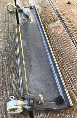 Protector de seguridad genuino para cortacésped Honda HR215 SXA SMA 76118-VA3-J00 obsoleto Foto 1 de 4