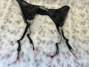 NUOVO! M&S Marks & Spencer UK10 cintura con bretelle in pizzo nero con fiocchi in organza rosa - Foto 1 di 10