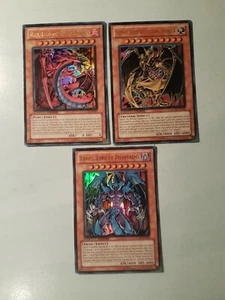 YU-GI-OH!-DIVINITÀ EGIZIE- BESTIE SACRE- URIA- HAMON- RAVIEL -LC02- INGLESE - Foto 1 di 4