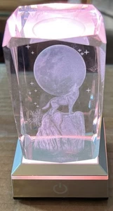 3D Engraved Wolf Crystal Cube with LED Colorful Lighting Touch Base, Gift Decor - Picture 1 of 11