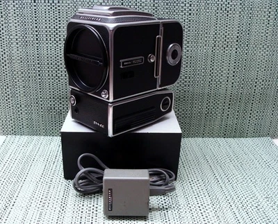 Hasselblad - Hasselblad 500 EL Body Chrom + A12 Magazin "CLA Serviced/top" - Bild 1 von 4