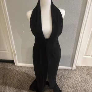 Vestido halter elástico negro Solace London talla 2, abertura frontal, corte bajo - Imagen 1 de 5