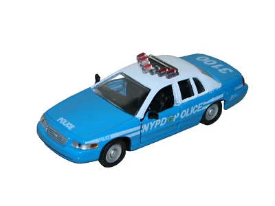 Ford Crown Victoria Police Interceptor NYPD 2001 Maisto 1/43 - Photo 1/4