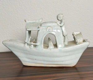 Antique Chinese Porcelain Song Dynasty Longquan Celadon Boat Water Dropper Pot - Picture 1 of 16