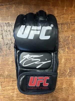 Nate Diaz Signed UFC MMA Glove JSA Coa Autographed - Image 1 of 4