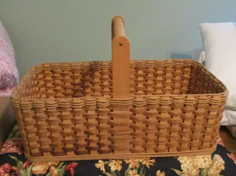VTG. LARGE SPLIT OAK BASKET WITH COVER  - 22 X 11 1/4" Cover