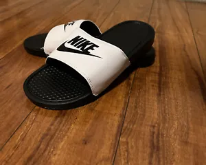 NIKE SLIDES NEW WITH BOX / BLACK SIZE 12 MENS 343880 100 - Picture 1 of 3