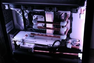 011 Dynamic 360 Reservoir Water Distro Water Cooling G1/4 For D5 PUMP - Picture 1 of 9