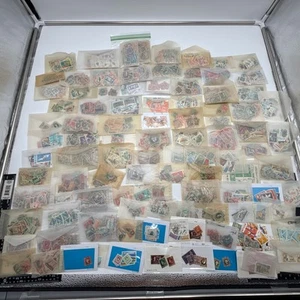 GB British Colonies Worldwide Commonwealth usato scatola francobolli lotto 1 libbra 6 oz - Foto 1 di 15