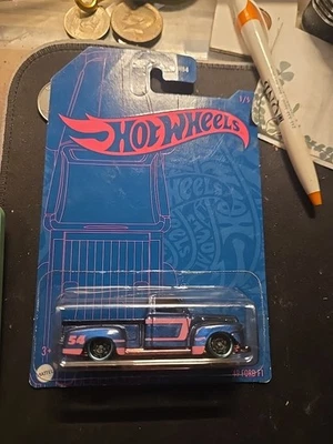 2022 风火轮 '49 福特 F1 缎面蓝色和粉红色套装 1/5 — 第 1/4 张图片