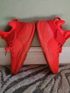 Size 4.5 Nike Kwazi Action Red High Tongue Basketbal Men's Shoes 844839-660 - Picture 1 of 14