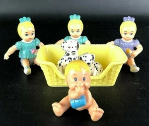 Vintage Playskool Puppenhaus Babys Baby Triplett & Hundebett + Dalmatiner Welpen Posten - Bild 1 von 12