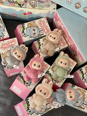 🌟 POPMART LABUBU Exciting Macaron - BLIND BOX - Originali con scontrino✅ - Immagine 1 di 2