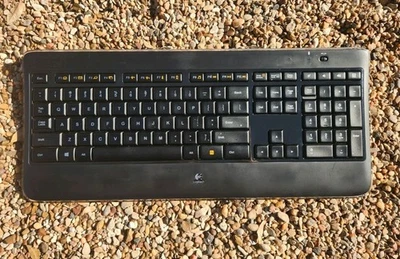 Logitech K800 Wireless Keyboard  (No USB Dongle or Cable) Needs New Batteries - Image 1 of 4