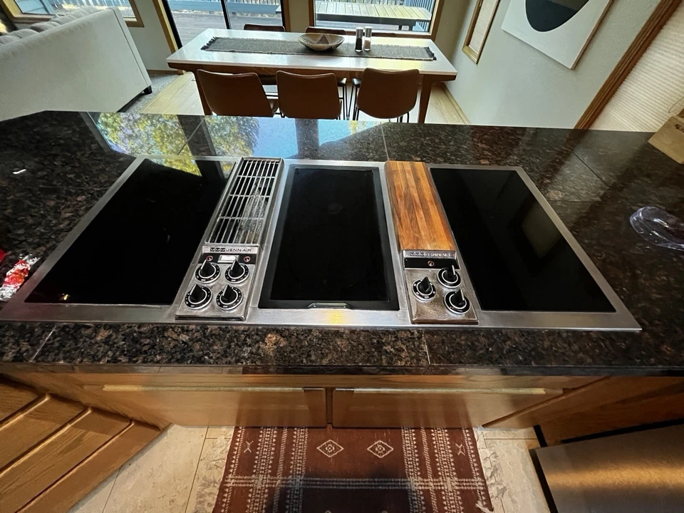 Estufa Jenn Air C301 vintage con 3 quemadores eléctricos nuevos Foto 1 de 1