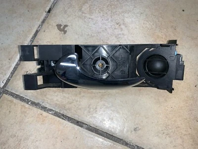 1998-1999-2000-2001-2002-2003 XJ8 XJR VP MANIJA PUERTA DELANTERA INTERIOR IZQUIERDA TWEETER Foto 1 de 2