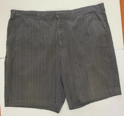 Pantalones cortos para hombre The Foundry Supply Co. frente plano grandes y altos 46 marrón y negro a cuadros Foto 1 de 4