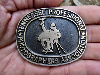 De colección CÁMARA HOMBRE Hebilla de Cinturón TNPPA Tennessee PRO Fotógrafo PPA Bronce RARO EN MUY BUENA CONDICIÓN+ Foto 1 de 4