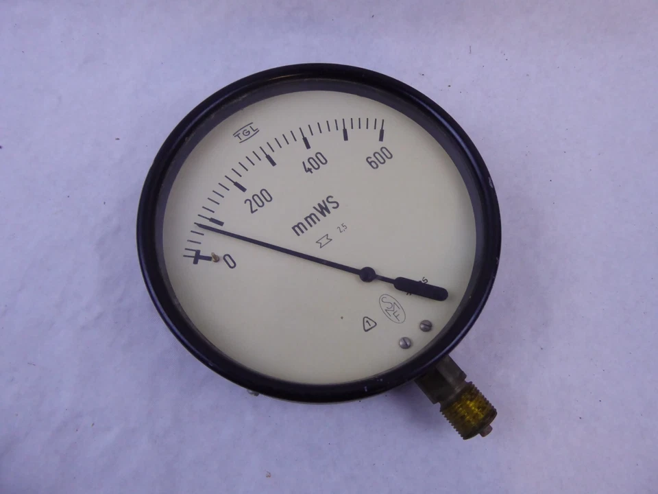 altes Retro Betriebs Druckmanometer 0 - 600 mmWS - Ø 160mm -Anschluss 1/2" - Bild 1 von 1