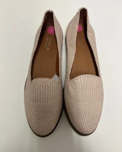 Carvela Kurt Geiger Beige Loafers snake-skin embossed effect Size 5 (uk) - Picture 1 of 10