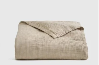 NWT QUINCE ORGANIC AIRY GAUZE BLANKET KING  / CAL KING DUNE 100% COTTON - Image 1 of 4