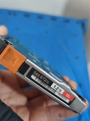 EMC 005052032 1.2T 1.2TB 10K 2.5 "12Gbps SAS 6/12Gb storage hard disk - Image 1 of 4