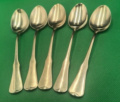 Set of 5 Oneida Community PATRICK HENRY pattern stainless tesaspoons 6" - Image 1 of 4
