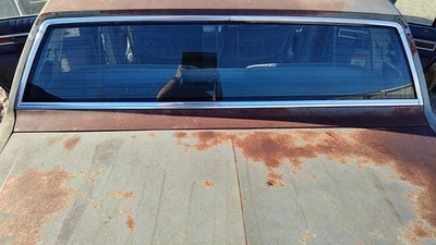 Panel trasero Deville 1980-1984 sedán entre maletero y vidrio trasero OEM Foto 1 de 4