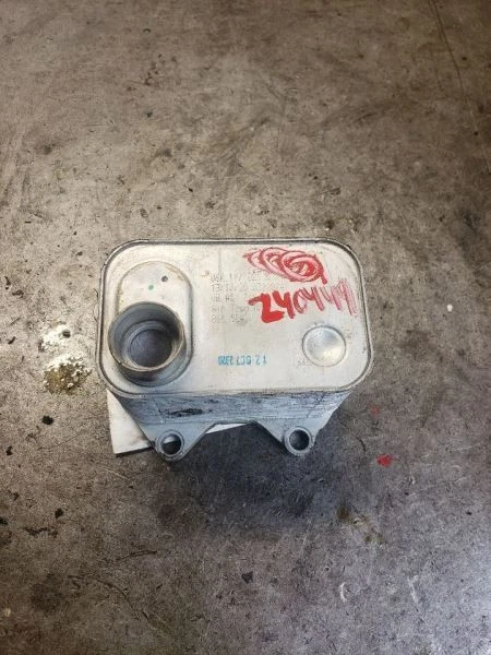 Enfriador de aceite de motor Passat 2015 1092946 Foto 1 de 4