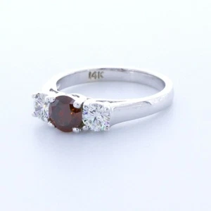 Klassischer Ring 1,48 kt roter SI1 runder natürlicher zertifizierter Diamanten 18 kt mit drei Steinen - Bild 1 von 3