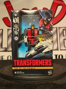 TRANSFORMERS AGE OF THE PRIMES AERIALBOT SKYDIVE DELUXE CLASS - Picture 1 of 6