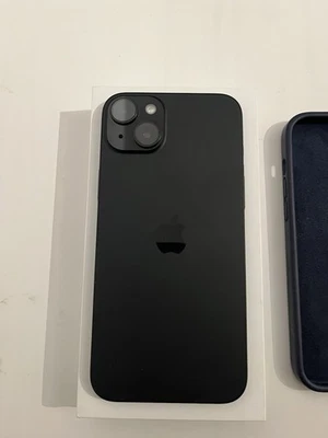iPhone 15 Plus 128GB Schwarz - Bild 1 von 4