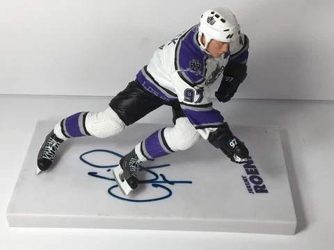 McFarlane Toys JEREMY ROENICK Los Angeles Kings AUTO Signed Action Figure Cover