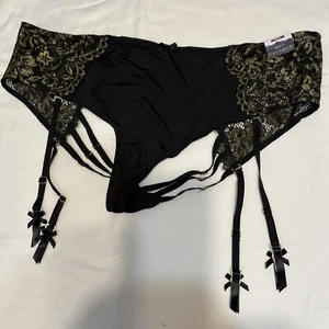 NWT Cacique Women's Plus 26/28 Garter Belt Gold Metalli Lace Black Sexy Lingerie - Picture 1 of 12