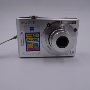 Sony CyberShot DSC W30 Digitalkamera Silber Digicam 6.0 MP Zustand gut  - Bild 1 von 5
