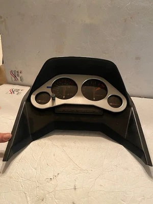 Honda Interceptor 1985 VF700F VF700 calibre conjunto velocímetro tacómetro Foto 1 de 4