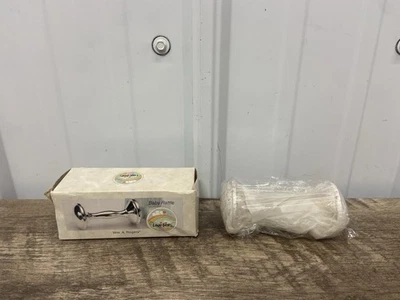 Wm Rogers Plateado Bebé Sonajero Oneida Decoración Infantil De Colección 1990 en Caja Nuevo de Lote Antiguo Foto 1 de 4